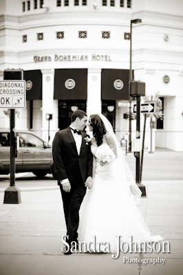 Best Maggiano's Orlando wedding photographer - Sandra Johnson (SJFoto.com)
